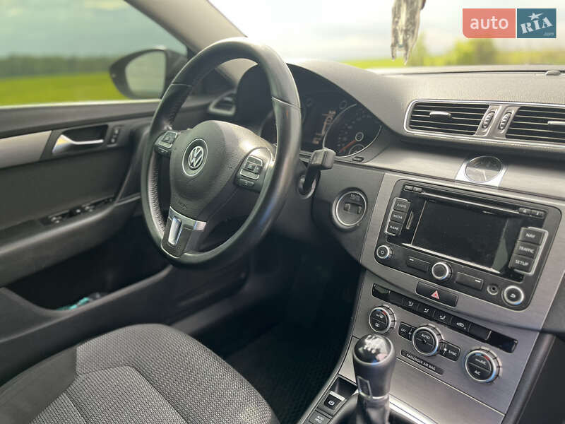 Універсал Volkswagen Passat 2012 в Тетієві
