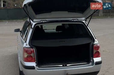 Універсал Volkswagen Passat 2001 в 