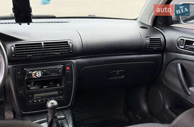 Універсал Volkswagen Passat 2001 в 