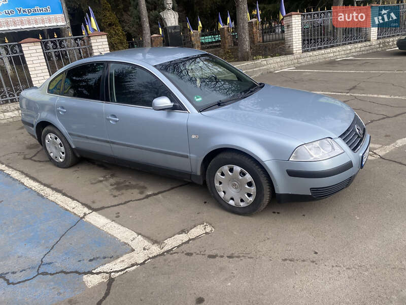 Седан Volkswagen Passat 2003 в Балте