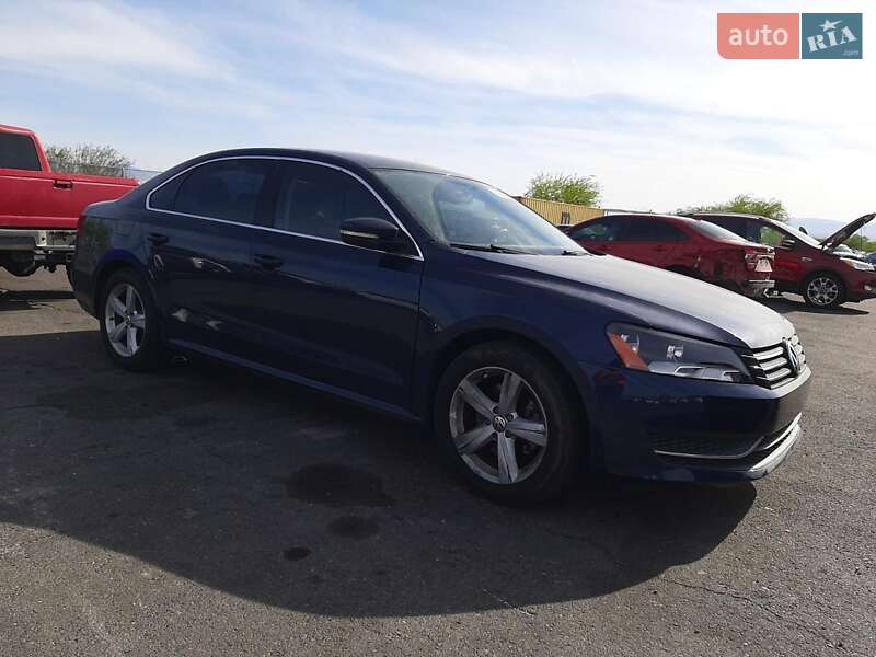 Седан Volkswagen Passat 2014 в 