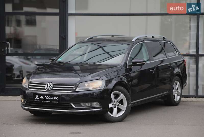 Універсал Volkswagen Passat 2011 в 