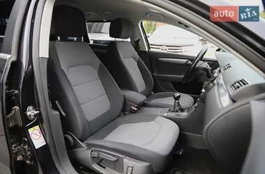 Універсал Volkswagen Passat 2011 в 