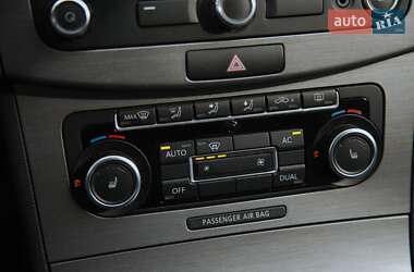 Універсал Volkswagen Passat 2011 в 