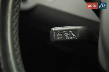 Універсал Volkswagen Passat 2011 в 