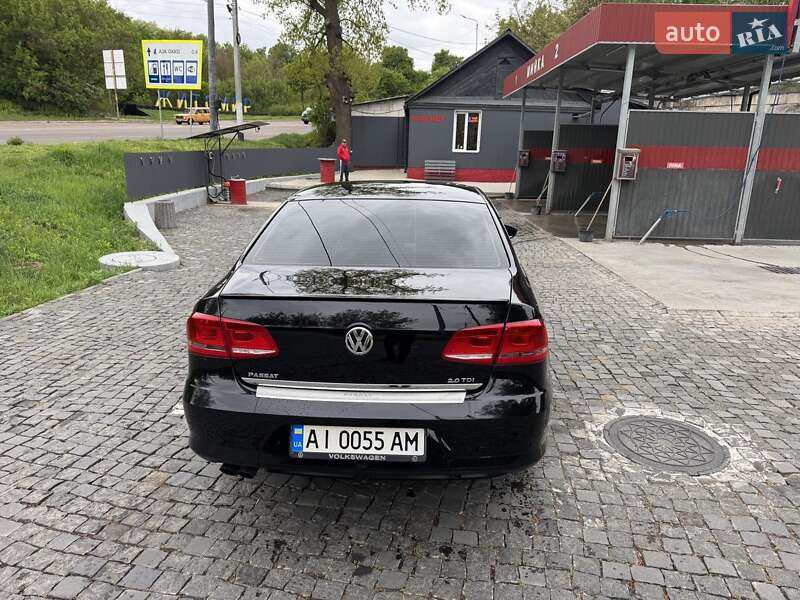 Седан Volkswagen Passat 2012 в Житомирі