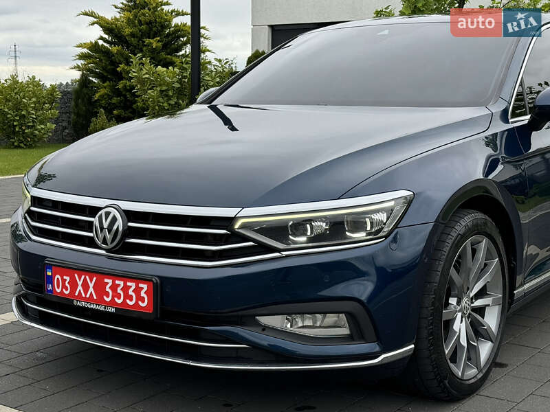 Седан Volkswagen Passat 2019 в Ужгороді
