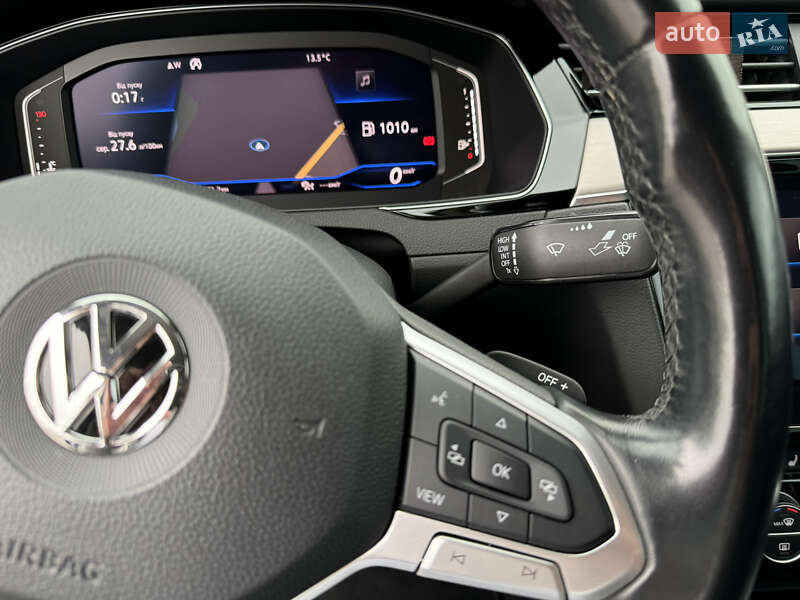 Седан Volkswagen Passat 2019 в Ужгороді