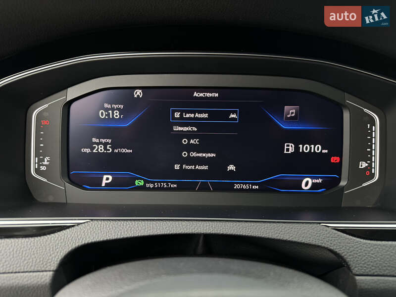 Седан Volkswagen Passat 2019 в Ужгороді
