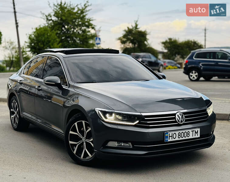 Седан Volkswagen Passat 2015 в Золочеві