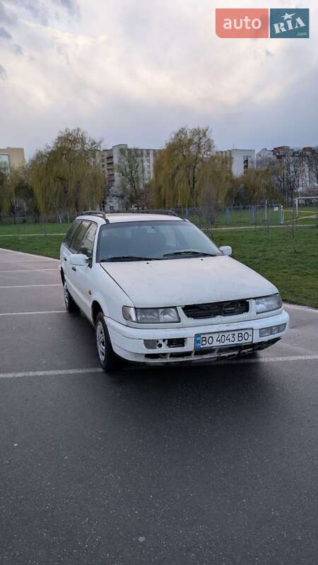 Универсал Volkswagen Passat 1995 в Ивано-Франковске