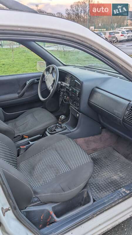 Универсал Volkswagen Passat 1995 в Ивано-Франковске