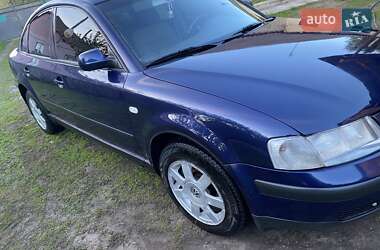 Седан Volkswagen Passat 2000 в 