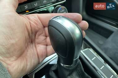 Седан Volkswagen Passat 2019 в 