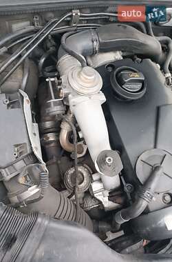 Седан Volkswagen Passat 2004 в 