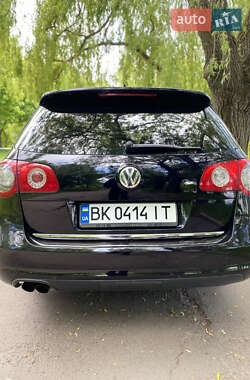Універсал Volkswagen Passat 2010 в 