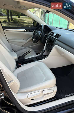 Седан Volkswagen Passat 2015 в 