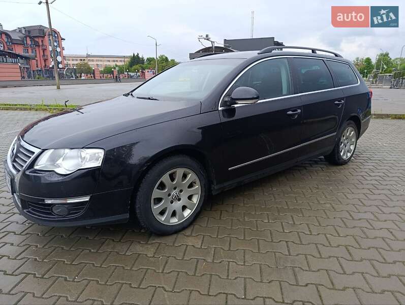 Універсал Volkswagen Passat 2010 в Дрогобичі