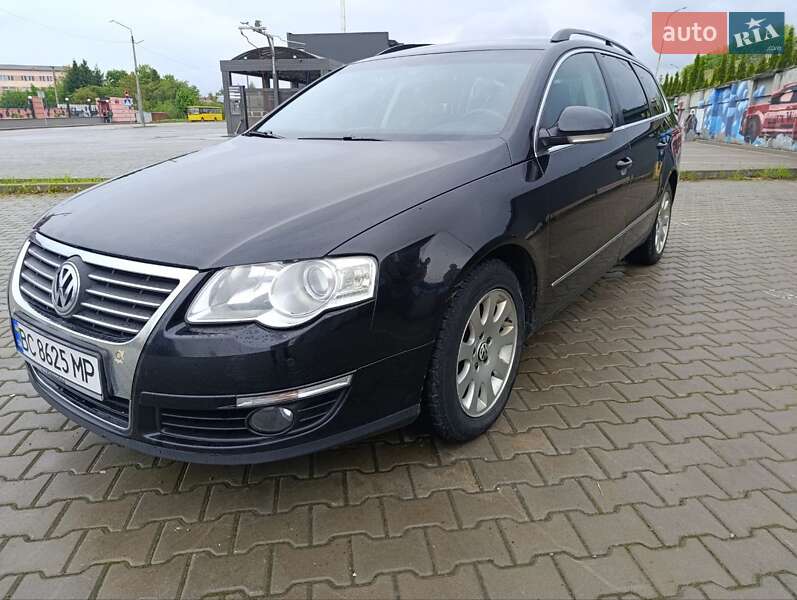 Універсал Volkswagen Passat 2010 в Дрогобичі