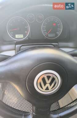 Універсал Volkswagen Passat 2001 в 