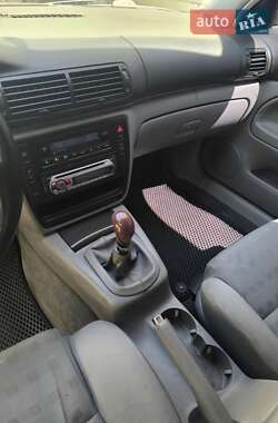 Універсал Volkswagen Passat 2001 в 