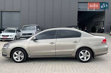 Седан Volkswagen Passat 2013 в 