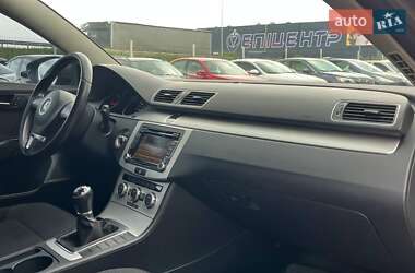 Седан Volkswagen Passat 2013 в 