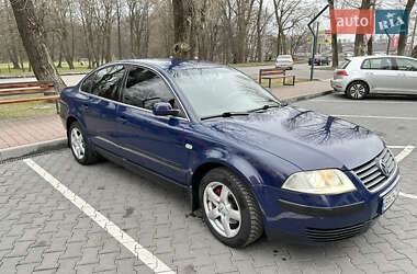 Седан Volkswagen Passat 2002 в Хмельницком