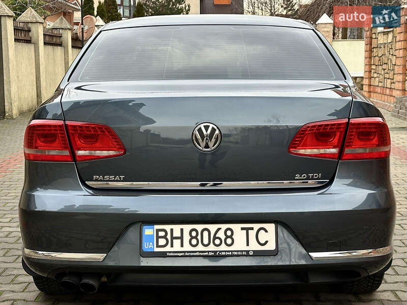 Седан Volkswagen Passat 2012 в Одесі