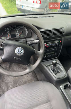 Универсал Volkswagen Passat 2004 в 