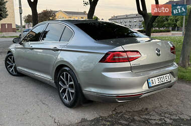Седан Volkswagen Passat 2014 в 