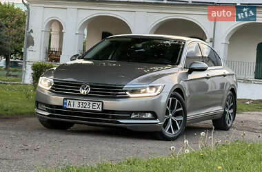 Седан Volkswagen Passat 2014 в 