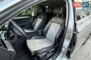 Седан Volkswagen Passat 2014 в 