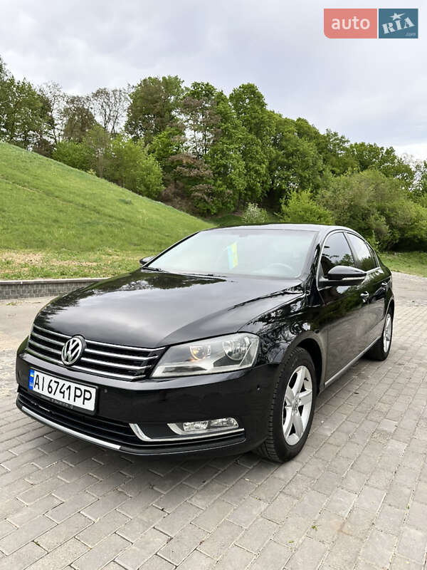 Volkswagen Passat 2011