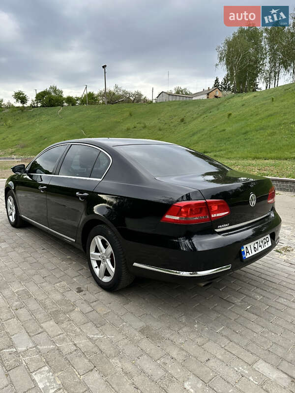 Седан Volkswagen Passat 2011 в Липовій Долині