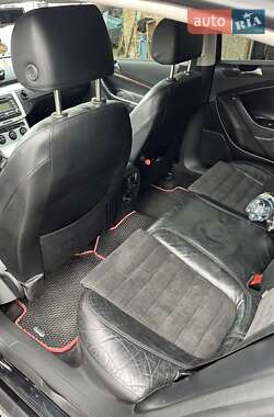 Седан Volkswagen Passat 2005 в Золочеве