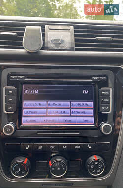 Седан Volkswagen Passat 2013 в 