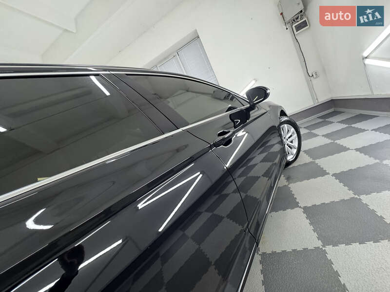 Універсал Volkswagen Passat 2015 в Трускавці