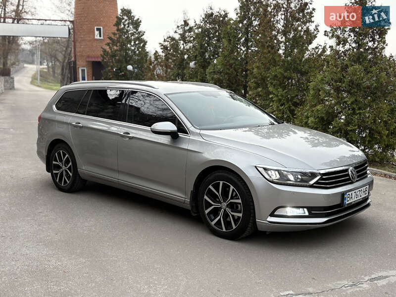Универсал Volkswagen Passat 2016 в Кропивницком