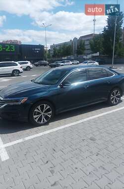 Седан Volkswagen Passat 2020 в 