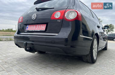Універсал Volkswagen Passat 2010 в 