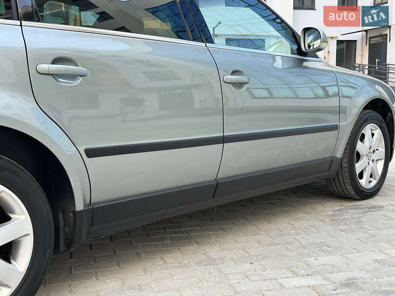 Седан Volkswagen Passat 2004 в Вінниці
