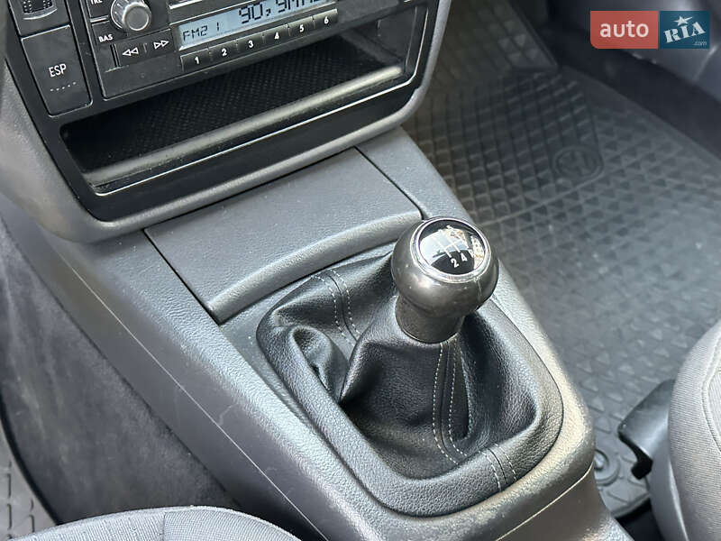 Седан Volkswagen Passat 2004 в Вінниці
