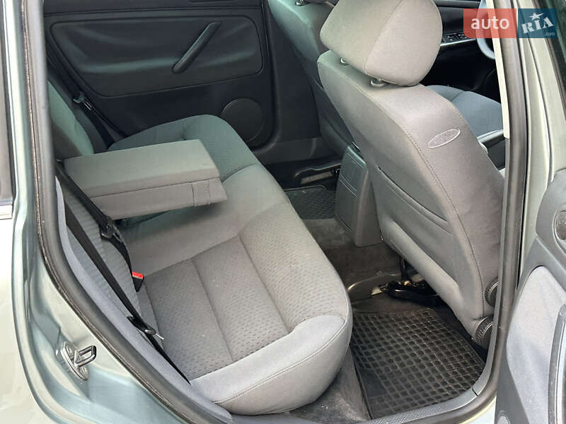Седан Volkswagen Passat 2004 в Вінниці