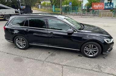 Универсал Volkswagen Passat 2017 в 