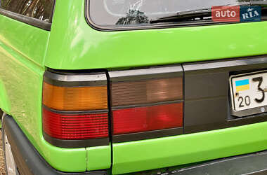 Універсал Volkswagen Passat 1990 в 