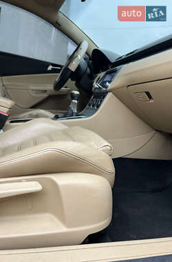 Седан Volkswagen Passat 2006 в 