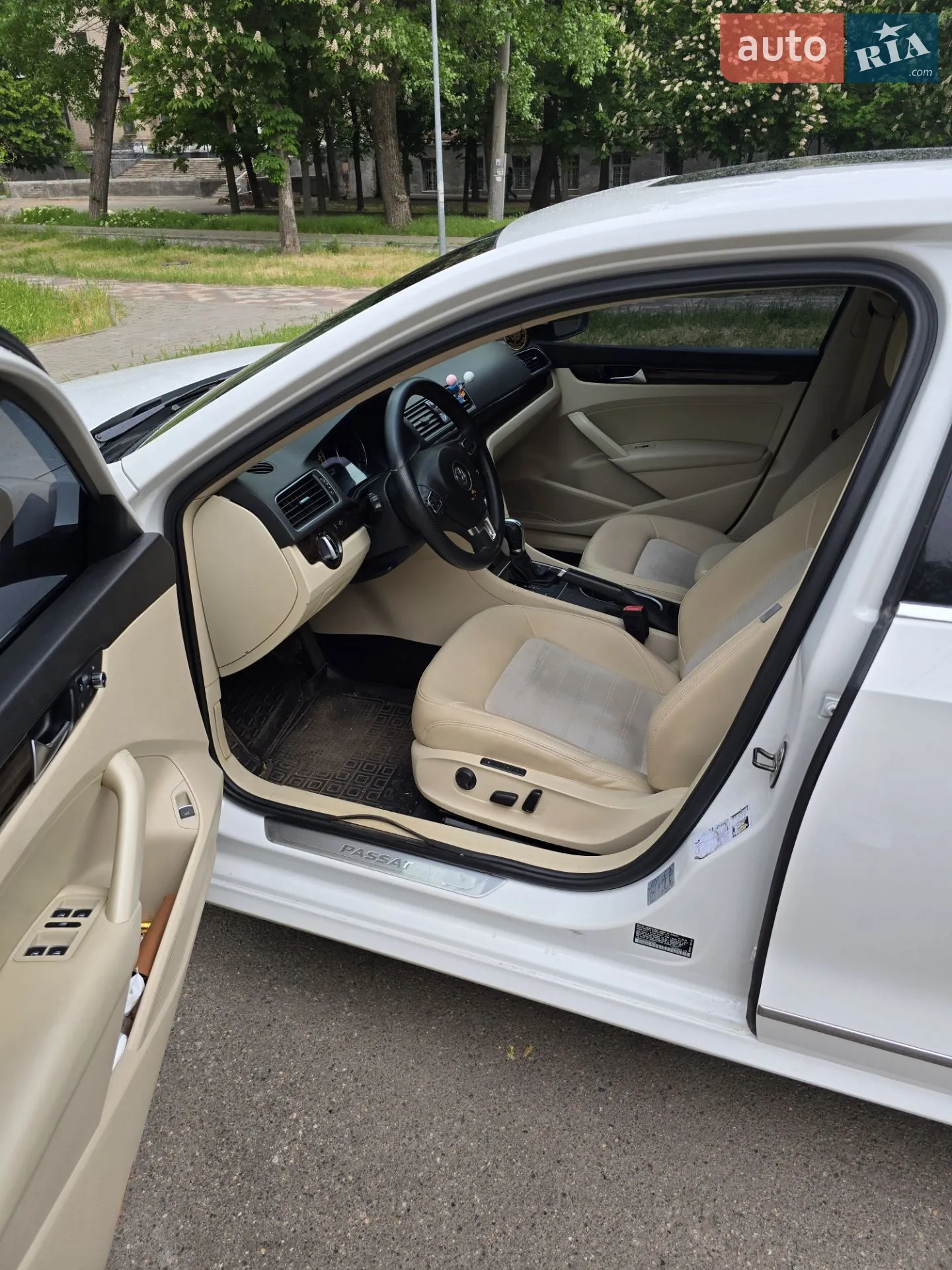 2014 Volkswagen Passat - мініатюра 16