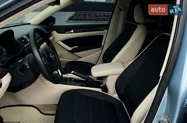 Седан Volkswagen Passat 2012 в 