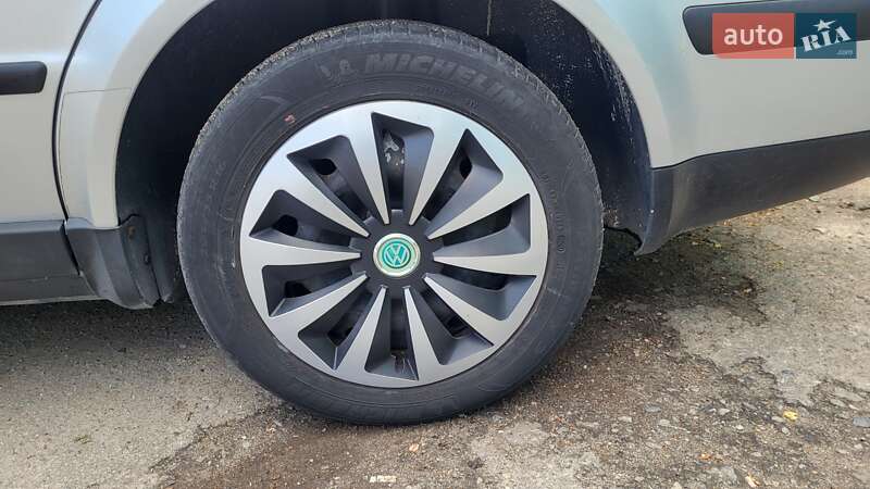 Універсал Volkswagen Passat 2003 в Дніпрі фото 18 Універсал Volkswagen Passat 2003 в Дніпрі